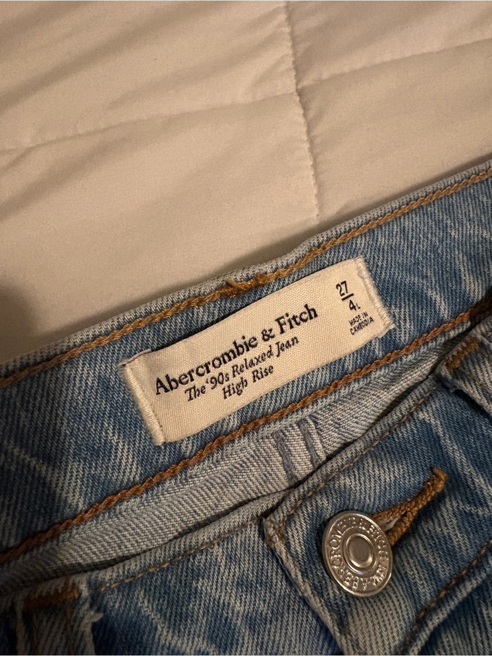 Abercrombie & Fitch Light Blue High-Rise '90s Relaxed Jeans
